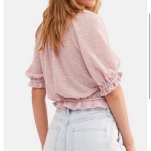 Free People Dorothy Puffy Ruched Sleeve Ruffle Peasant Crop Top Pink Large EUC - Picture 9 of 9
